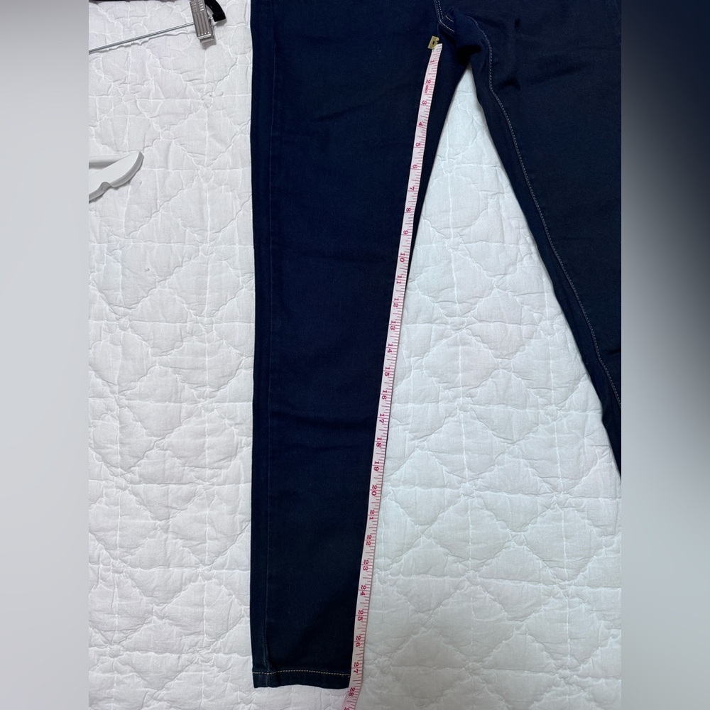 Michael Kors Izzy Skinny Stretchy Jeans in Size 4 - Picture 10 of 10